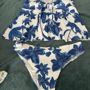 SHEIN White and Blue Floral Swimsuit Tankini.